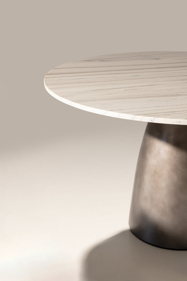 Mesa de comedor redonda Amal 130 cm Mármol blanco, vista lateral derecha