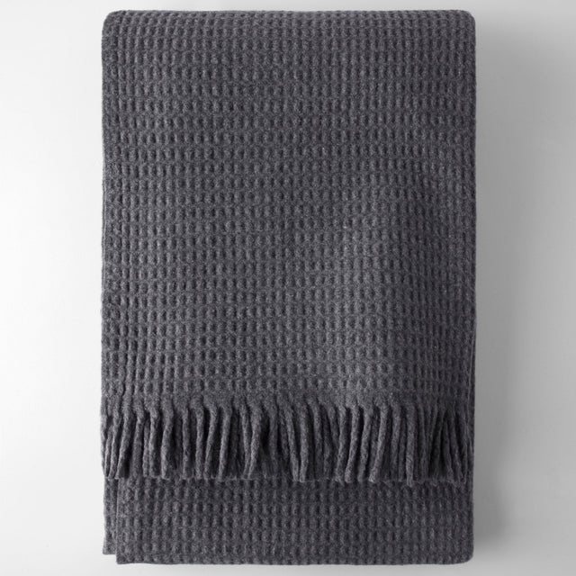 Mueble Manta Basics Waffle Gris Oscuro con acabado gris vista principal de estilo nórdico