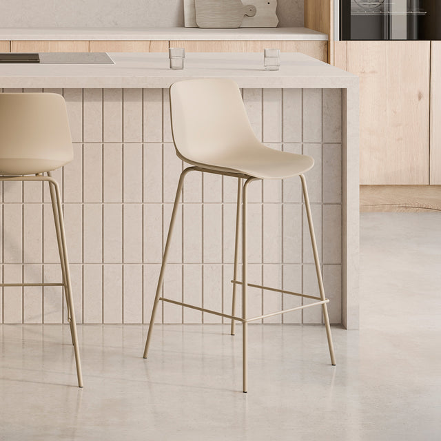 Taburete Bajo Elton Beige | vista principal | Somcasa Vlc | 00SL126825