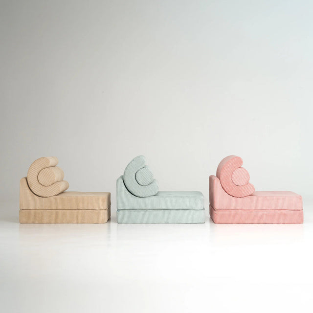 Sofá Infantil Modular de Pana Verde con acabado verde en ambiente de estilo nórdico