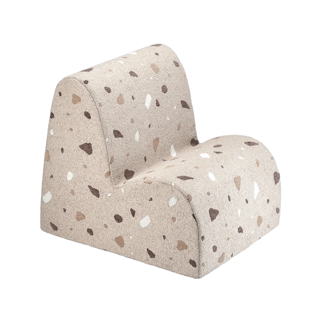 Silla Infantil Nube de Bouclé & Chenilla Terrazo Beige con acabado beige vista principal de estilo nórdico