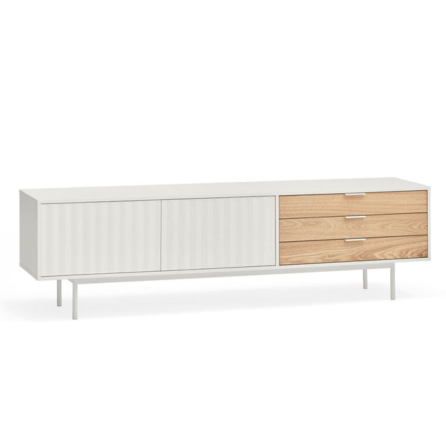 Mueble TV Sierra 140 en ambiente de estilo nórdico