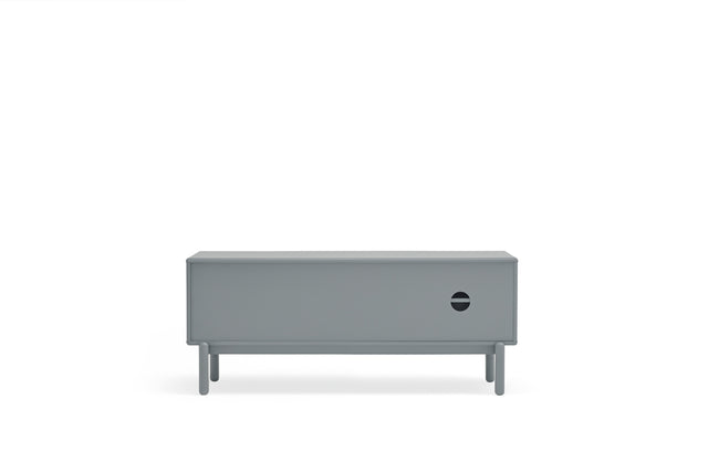 Mueble TV Corvo 140 Gris Perla con acabado gris en ambiente de estilo nórdico