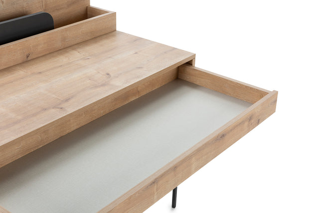 Escritorio Lili 113 Natural Con Cajón en ambiente de estilo nórdico