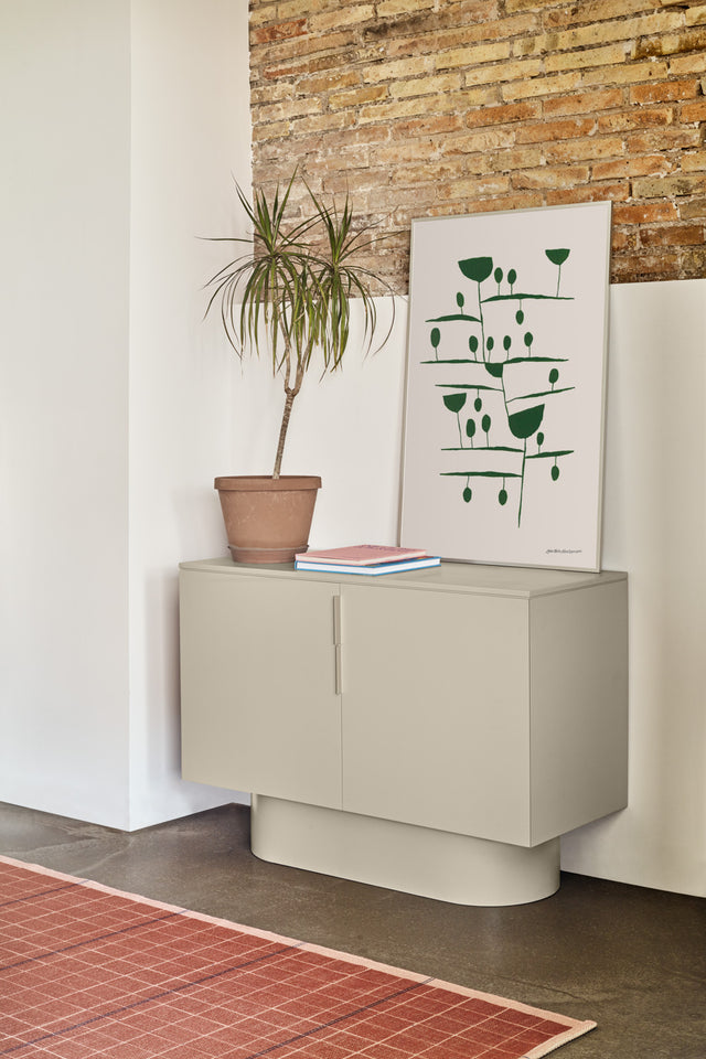Cómoda Totem 110 Crema con acabado crema vista principal de estilo nórdico