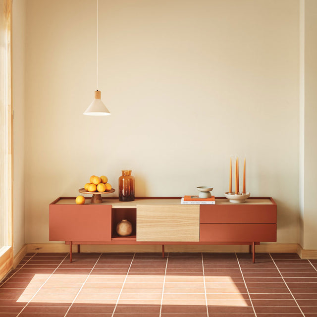 Mueble TV Otto 180 Teja con acabado teja vista principal de estilo nórdico