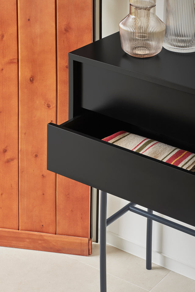 Mueble Consola Nube 110 Gris Antracita con acabado gris en ambiente de estilo nórdico