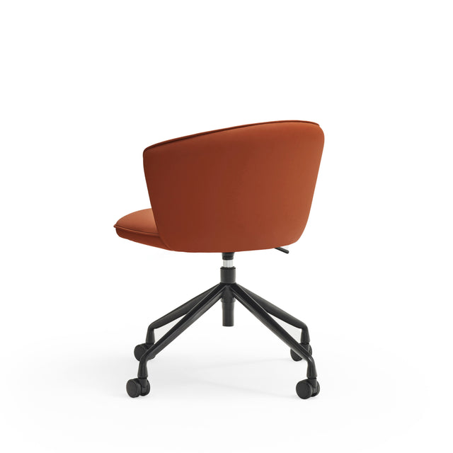 Silla Giratoria 360º ADD Terracota Con Ruedas en ambiente de estilo nórdico