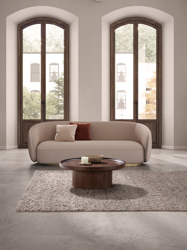 Mesa de centro Giselle 80 cm Marron oscuro, en ambiente de salón