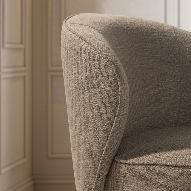 Sillón Edna Gris, vista lateral derecha desde otro ángulo