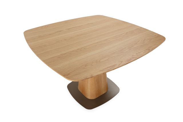 Mesa de comedor cuadrada Etel 120 cm Roble, detalle del diseño