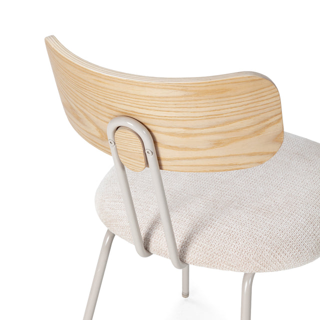 Silla de comedor Olimpia Beige y roble y patas metálicas grises, vista lateral derecha