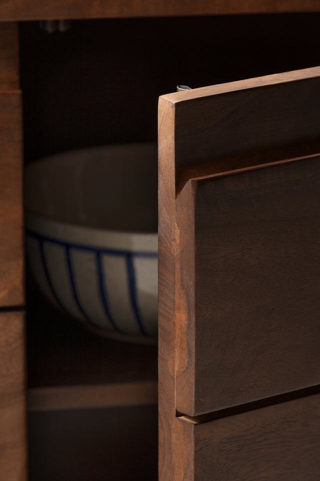 Mueble auxiliar alto Trisha 90 cm Marron oscuro, vista lateral derecha desde otro ángulo