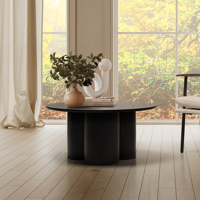 Mesa de centro redonda Lua 80 cm Negro, en ambiente de salón