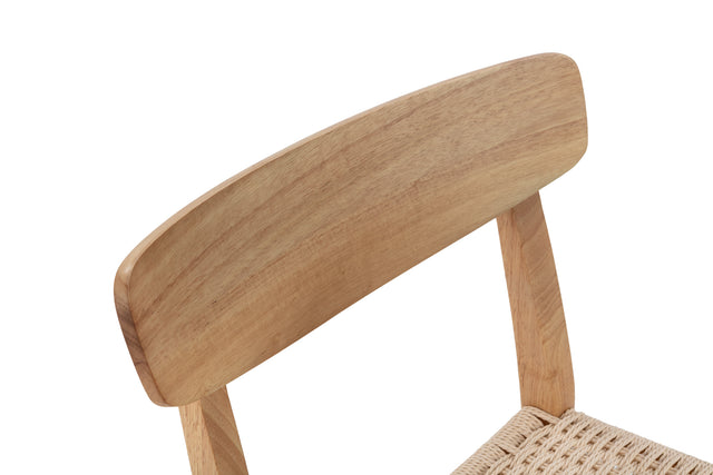 Silla de comedor Biel Roble, vista lateral derecha desde otro ángulo