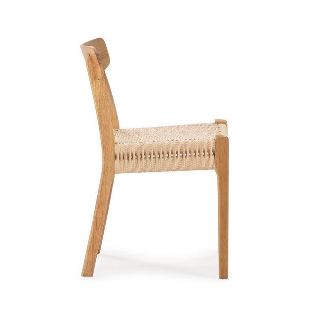 Silla de comedor Biel Roble, vista lateral izquierda desde otro ángulo