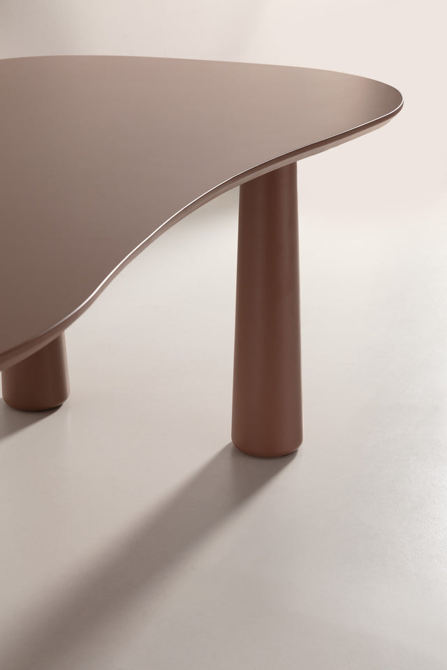 Mesa de comedor Nahia 220 cm Terracota, vista lateral derecha