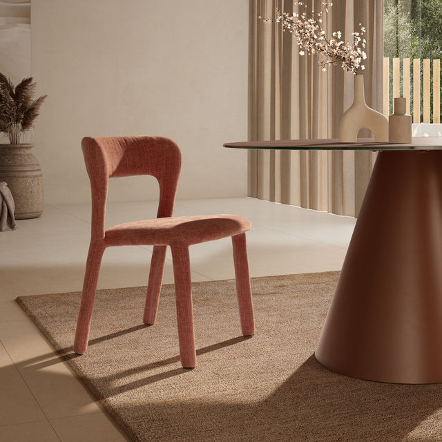 Silla de comedor Lilia Teja, en ambiente de comedor desde otro ángulo