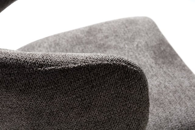 Silla de comedor Maca Gris oscuro y patas tapizadas, vista lateral derecha desde otro ángulo