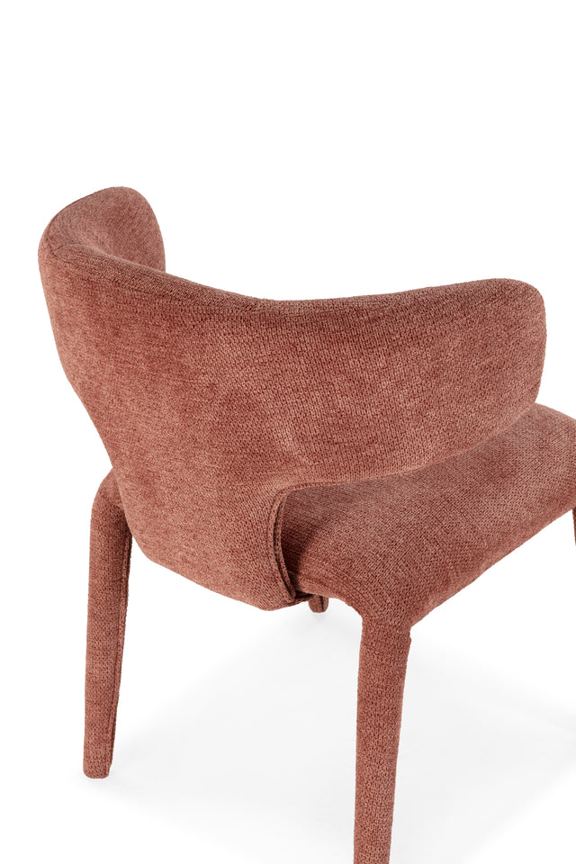 Silla de comedor Maca Terracota y patas tapizadas, vista lateral derecha desde otro ángulo