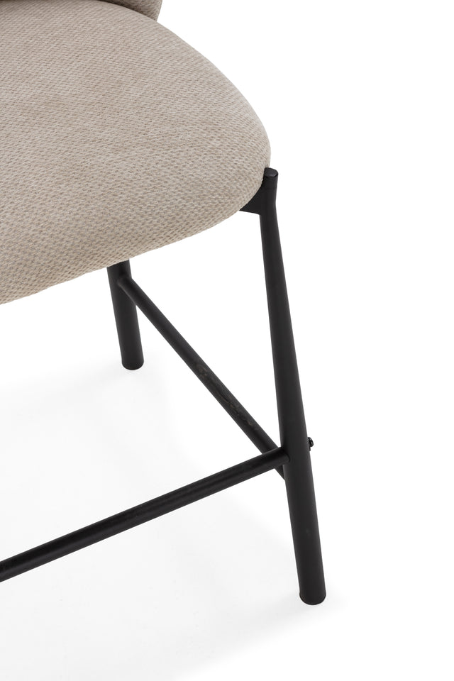 Taburete Alto Ginny Beige, detalle del acabado