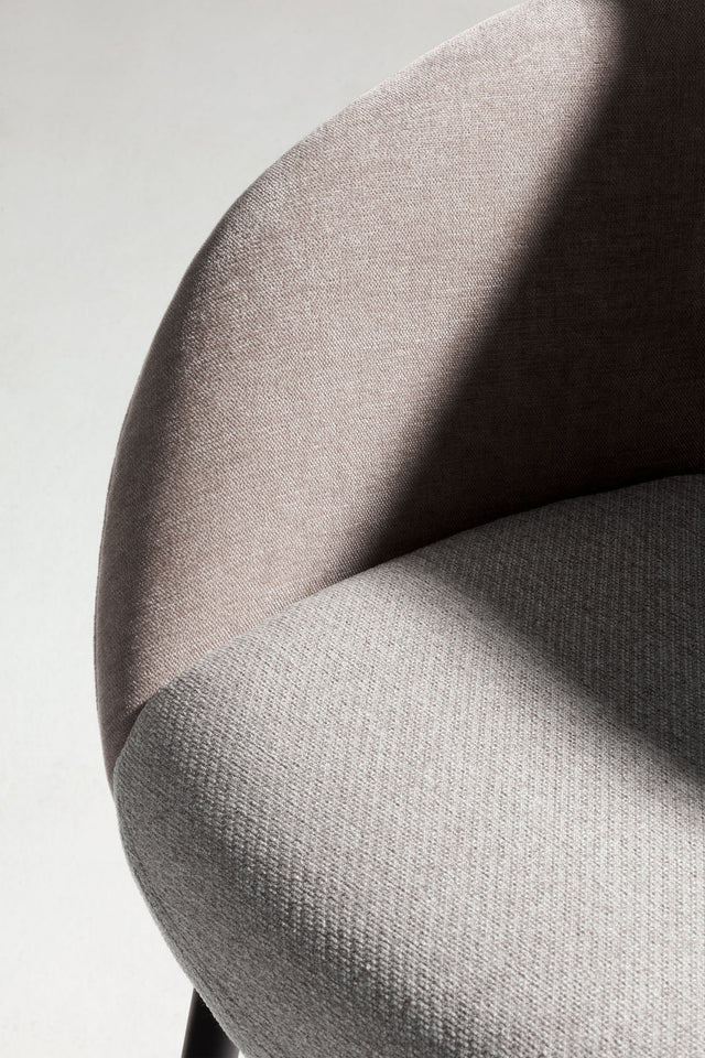 Sillón Nure Gris, vista lateral derecha