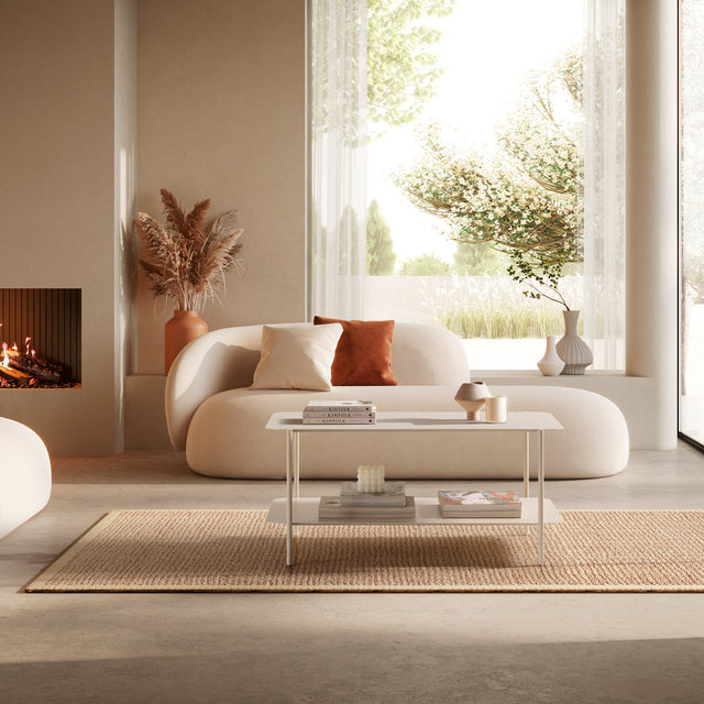 Mesa de centro rectangular Beatrix 90 cm Crema, en ambiente de salón