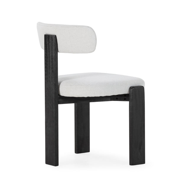 Silla de Comedor Tapizada Nadia Gris Hielo & Negro, detalle del diseño
