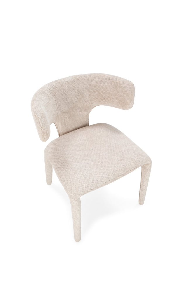 Silla de comedor Maca Beige patas tapizadas, detalle del diseño