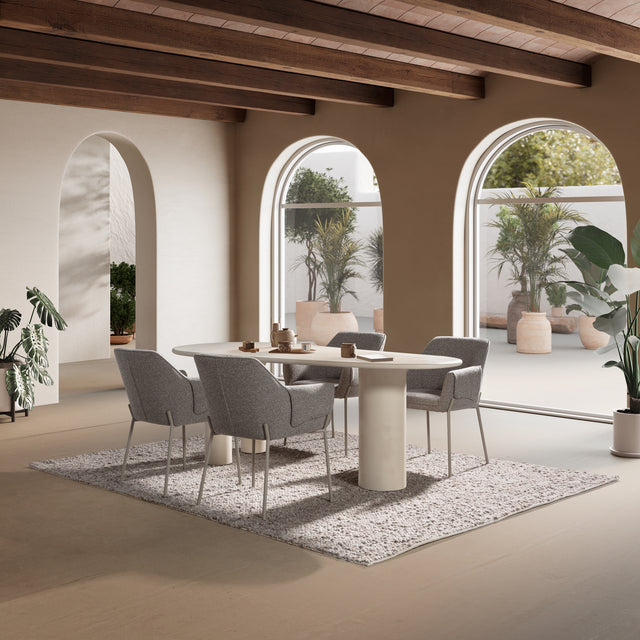 Sillón Suma Moka y patas moka, en ambiente de salón
