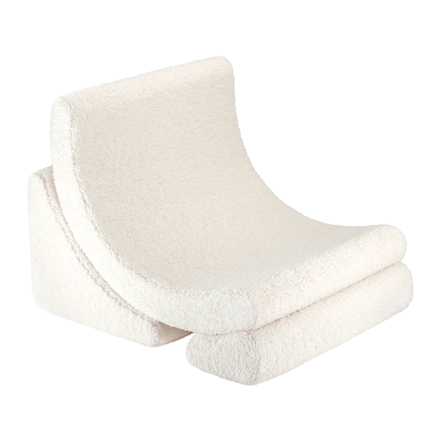 Sillón Infantil de Borreguillo Luna blanca crema con acabado crema vista principal de estilo nórdico