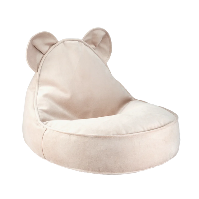 Mueble Puf Infantil Osito de Terciopelo Beige con acabado beige en ambiente de estilo nórdico