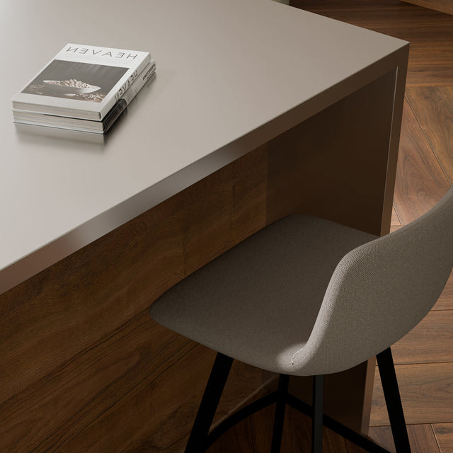 Taburete Bajo Aston Taupe | detalle de acabado | Somcasa Vlc | 00SL115930 | imagen 5