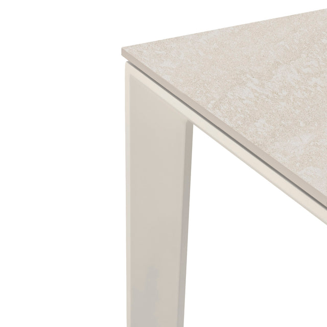 Mesa Lisa Ext Beige | detalle de diseño | Somcasa Vlc | 00MS203066 | imagen 3