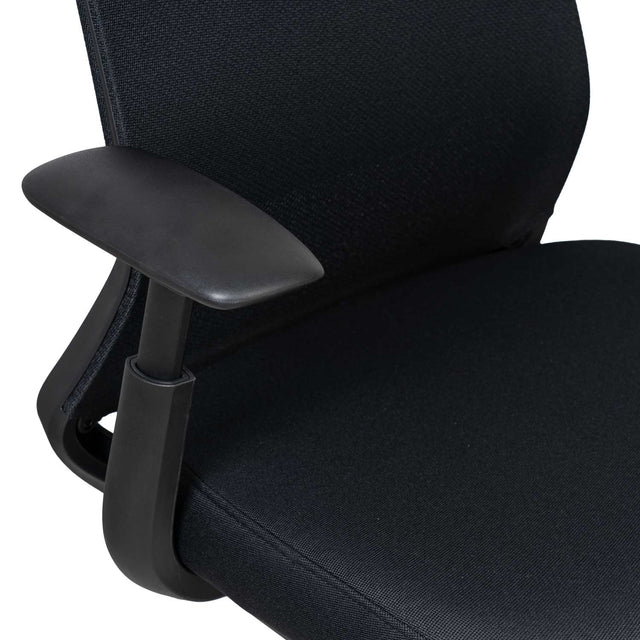 Silla Oficina Lancaster Negro | imagen de ambiente | Somcasa Vlc | 00OF102001 | imagen 6