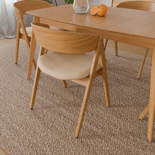 Silla Rina Beige con Patas de madera | vista lateral | Somcasa Vlc | 00SL102525 | imagen 4