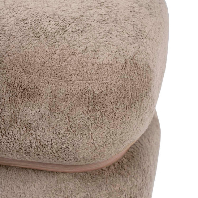 Puff George Taupe | detalle de diseño | Somcasa Vlc | 00PF204230 | imagen 3