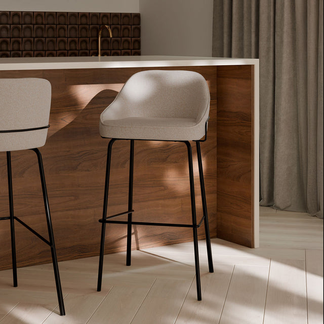 Taburete Bajo Louis Beige | vista principal | Somcasa Vlc | 00SL114725