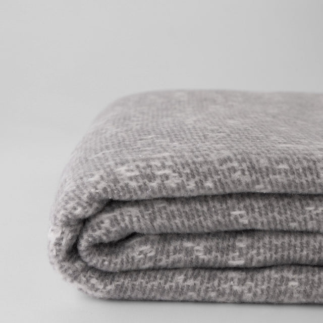 Mueble Manta Stellar Gris Claro con acabado gris en ambiente de estilo nórdico