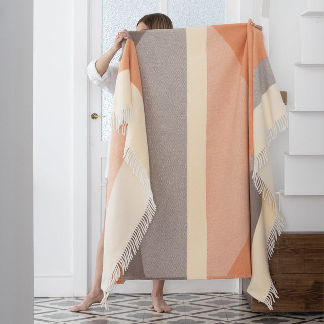 Mueble Manta Arizona Piedra en ambiente de estilo nórdico