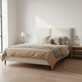 Mueble de diseño en madera natural en espacio de estilo nórdico