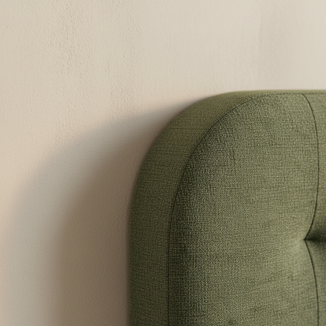 Mueble de diseño en madera natural en espacio de estilo nórdico