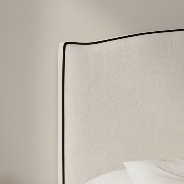 Mueble de diseño en madera natural en espacio de estilo nórdico