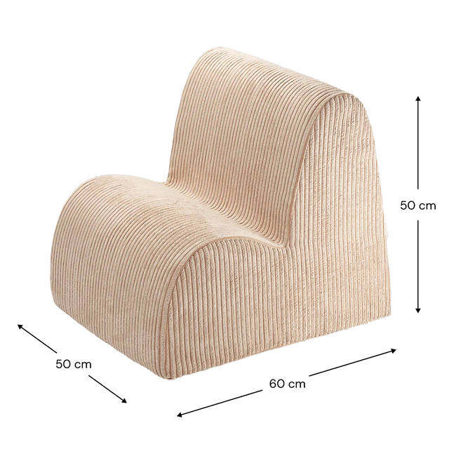 Silla Infantil Nube de Pana Beige con acabado beige en ambiente de estilo nórdico