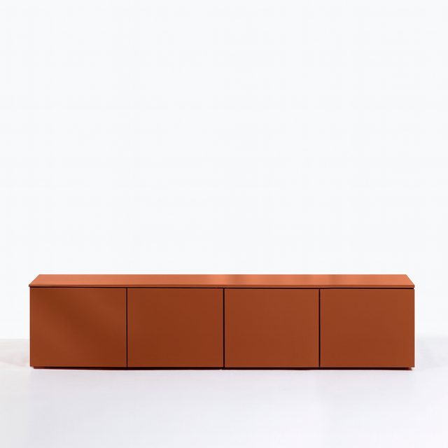 Mueble TV Nolla 200 Teja con acabado teja en ambiente de estilo nórdico