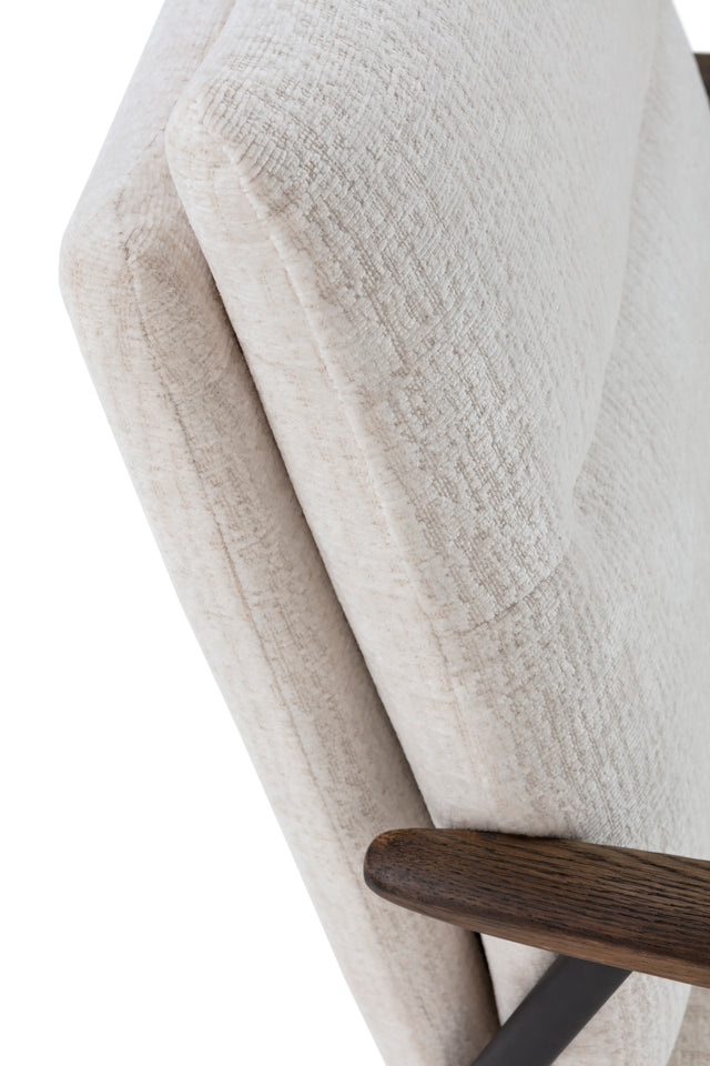 Butaca Tapizada Dunia Beige, detalle del acabado