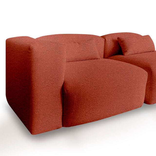 Sofá Modular Nido con acabado teja en ambiente de estilo nórdico