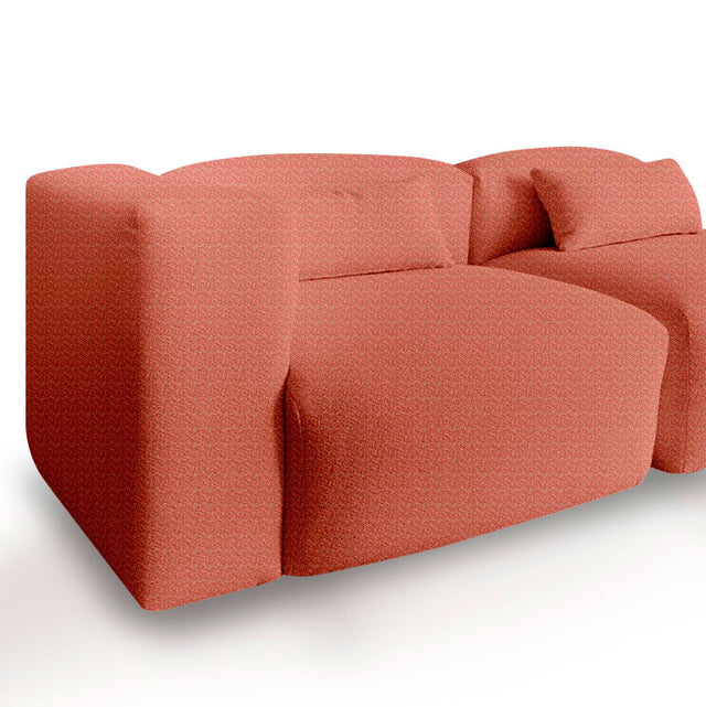 Sofá Modular Nido con acabado teja en ambiente de estilo nórdico