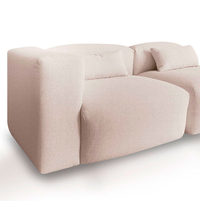 Sofá Modular Nido con acabado blanco en ambiente de estilo nórdico