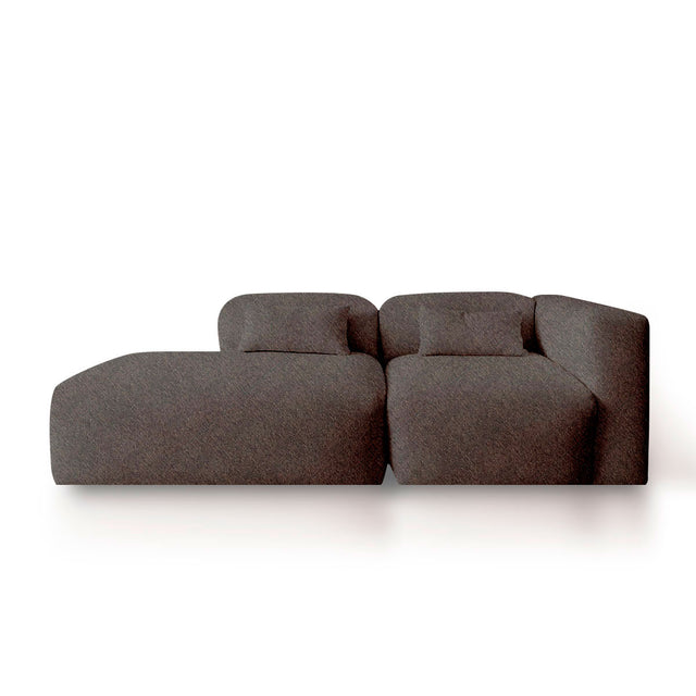 Sofá Modular Nido con acabado negro en ambiente de estilo nórdico